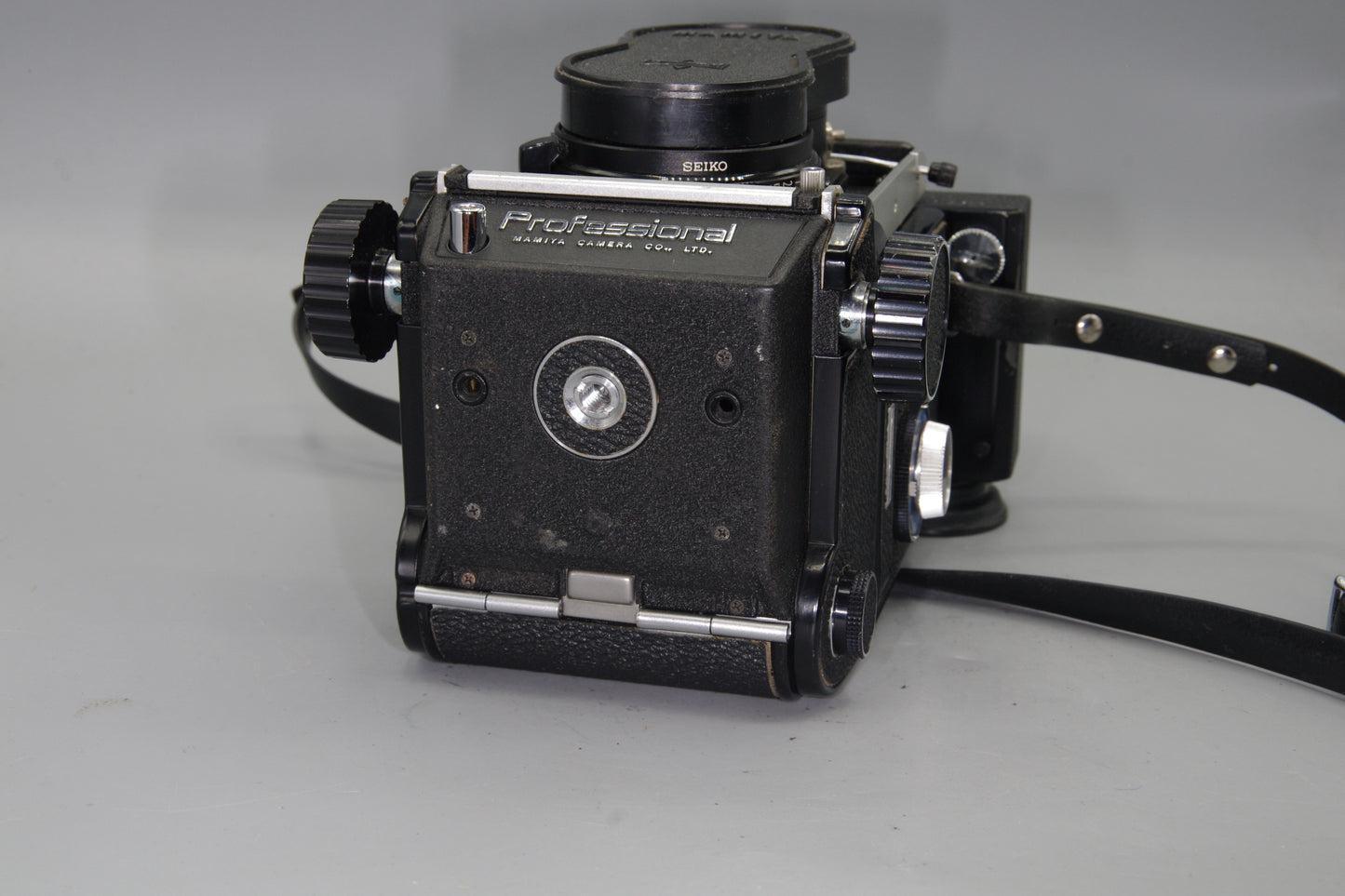 Mamiya C330 Pro F TLR + 80mm f/2.8 Blue Dot + Prism