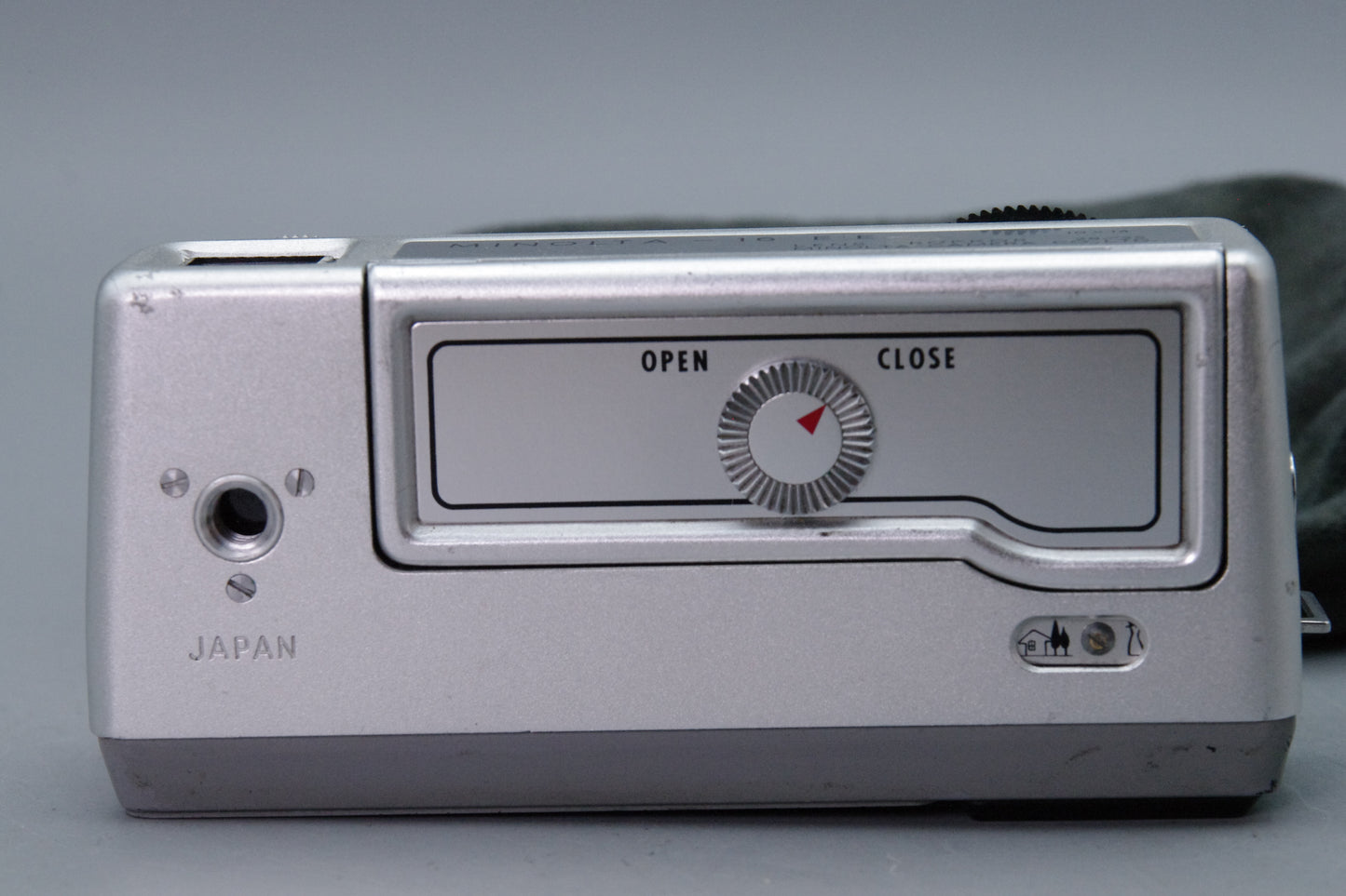 Minolta‑16 EE Sub‑Miniature Film Camera With Case