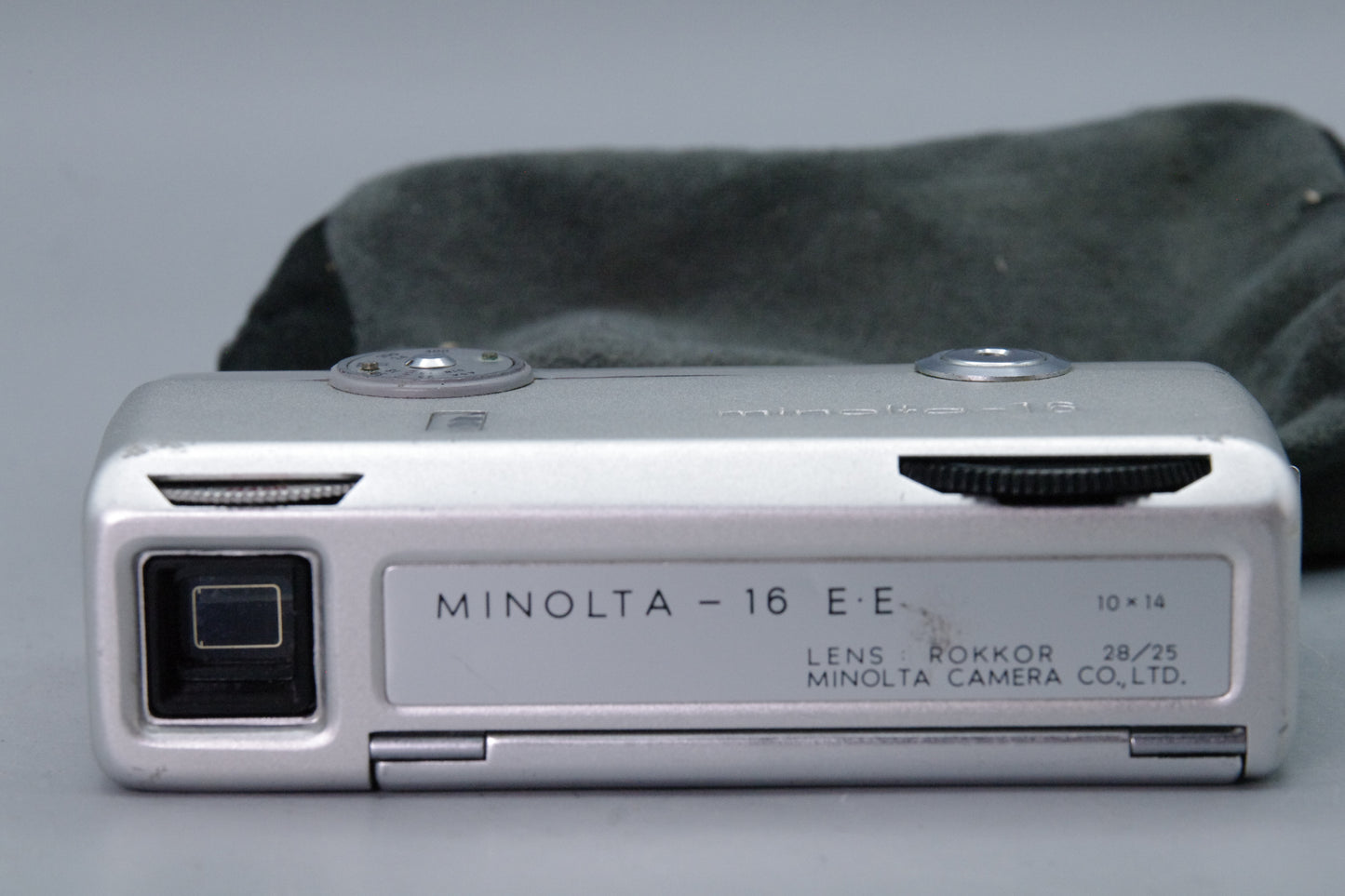 Minolta‑16 EE Sub‑Miniature Film Camera With Case