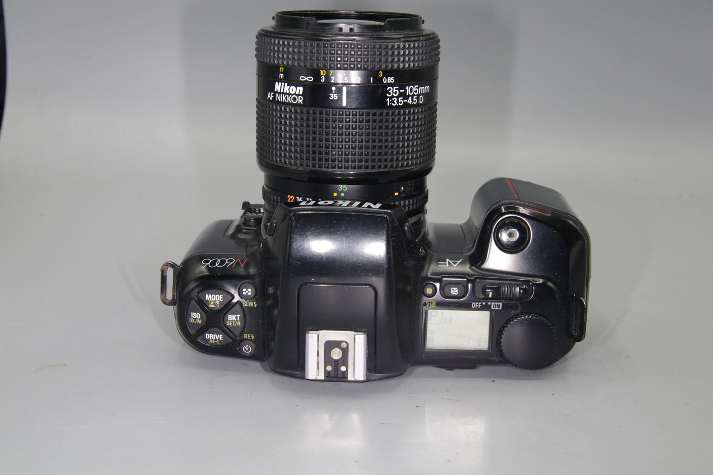 Nikon N6006 (F-601) 35mm Autofocus SLR + 35–105mm f/3.5–4.5 AF Zoom Lens