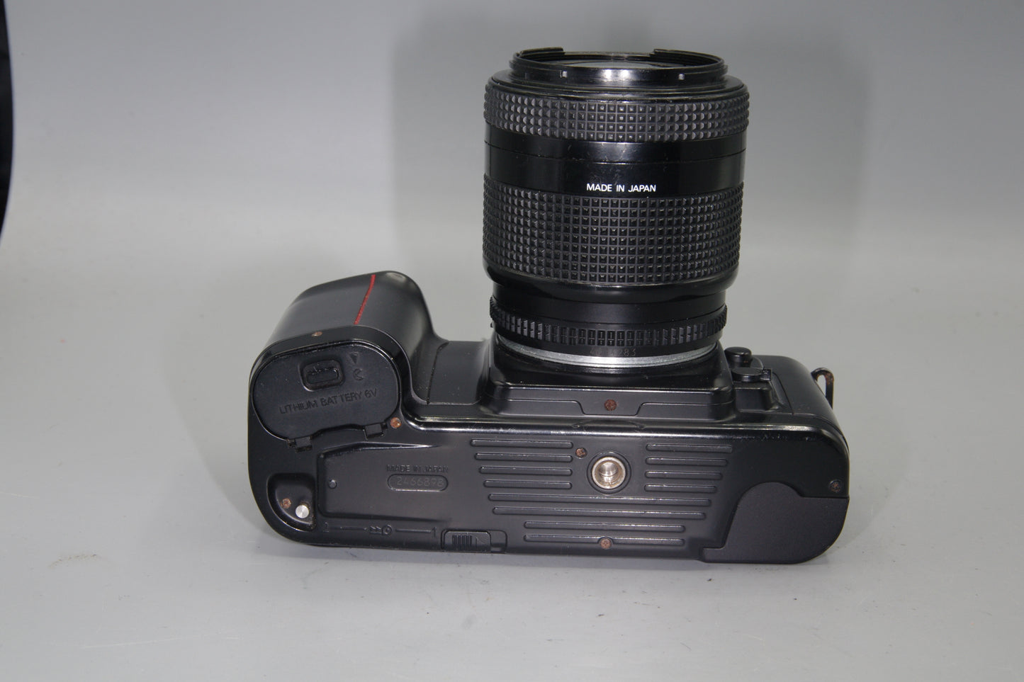 Nikon N6006 (F-601) 35mm Autofocus SLR + 35–105mm f/3.5–4.5 AF Zoom Lens
