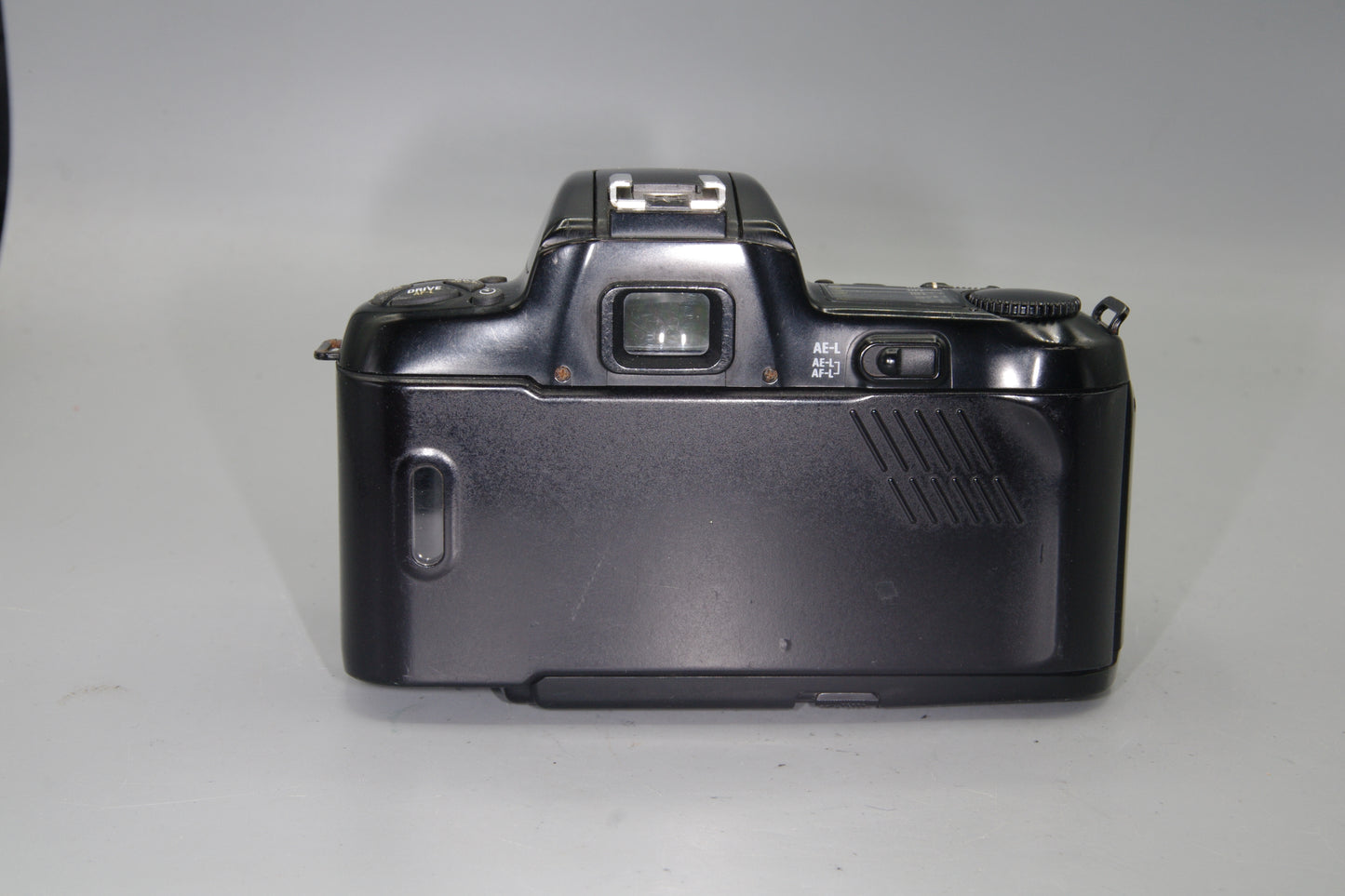 Nikon N6006 (F-601) 35mm Autofocus SLR + 35–105mm f/3.5–4.5 AF Zoom Lens