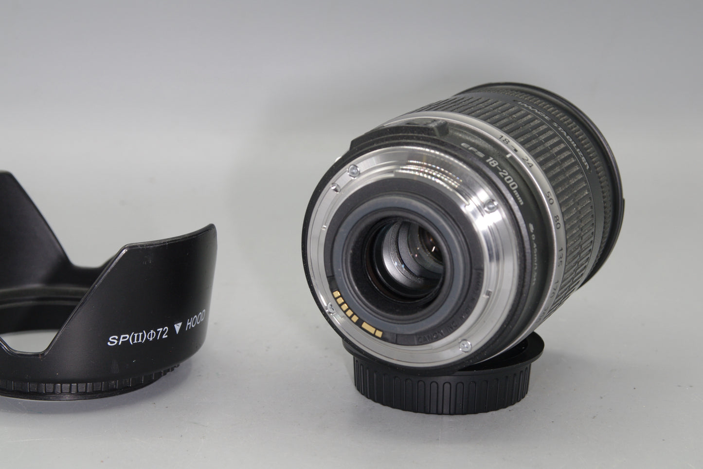 Canon EF-S 18-200mm F/3.5-5.6 IS  AF  Lens - VGC