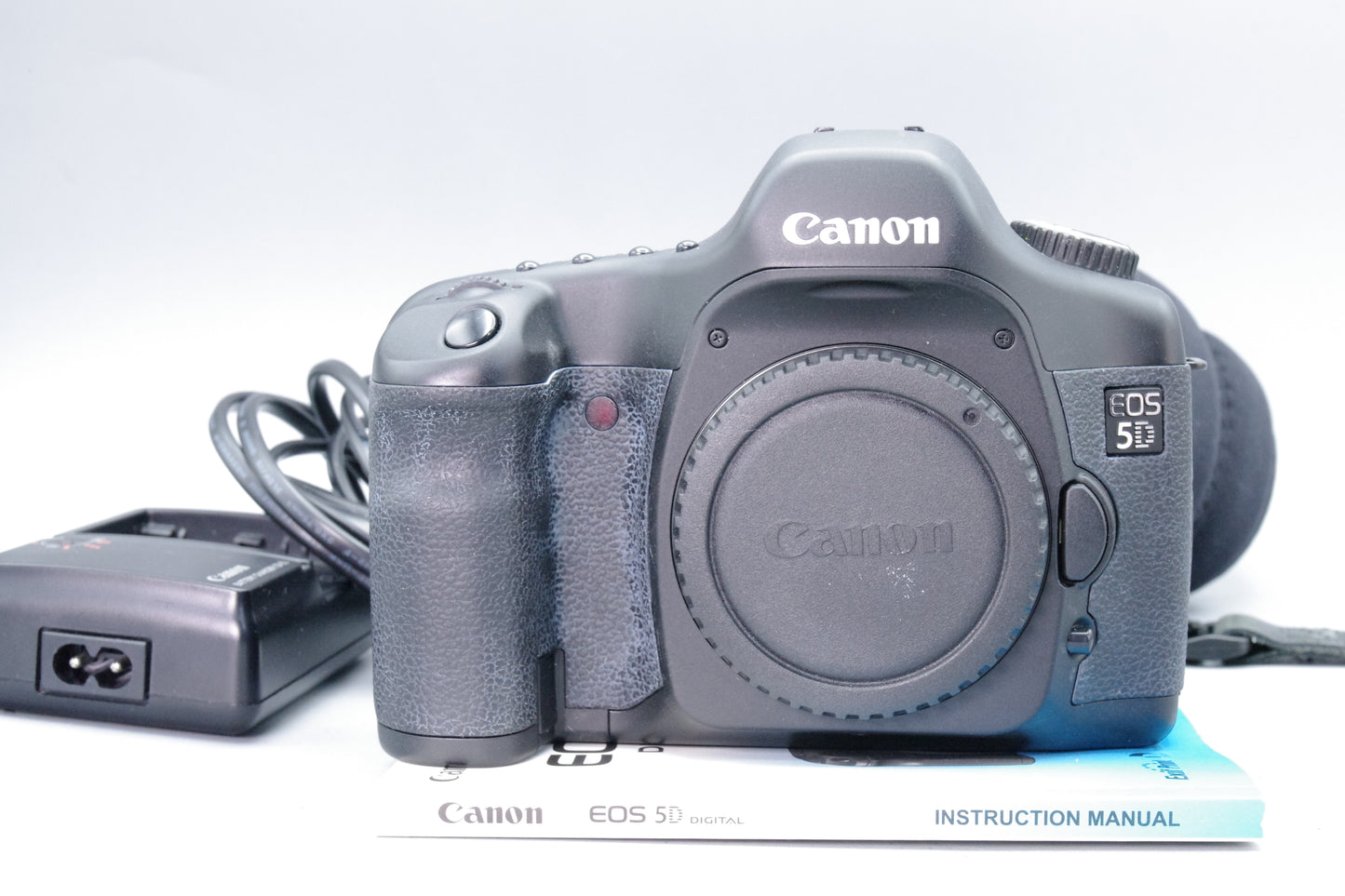 Canon EOS 5D Mark I Full Frame DSLR – Classic – Excellent – Charger & Battery