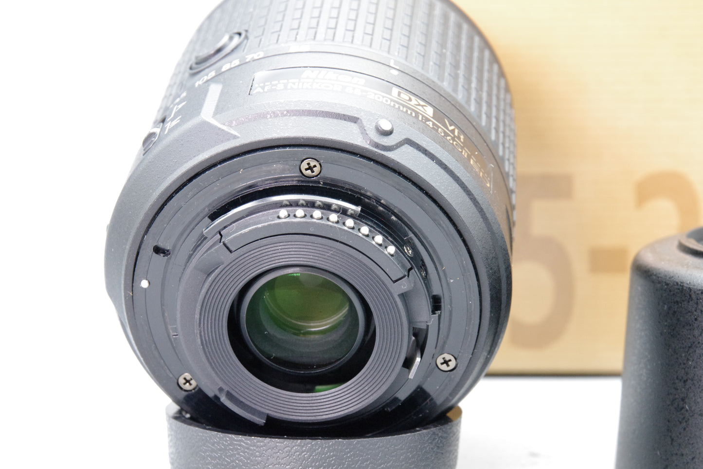 Nikon AF-S DX 55-200mm f/4-5.6G VR II Lens – Excellent With Box