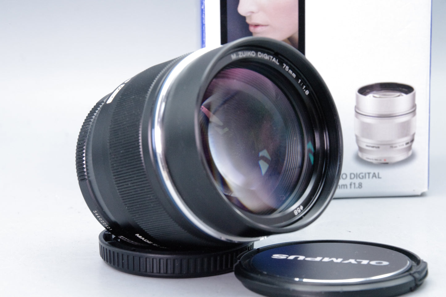 Olympus M.Zuiko Digital ED 75mm f/1.8 Lens – Black – Boxed – Near Mint