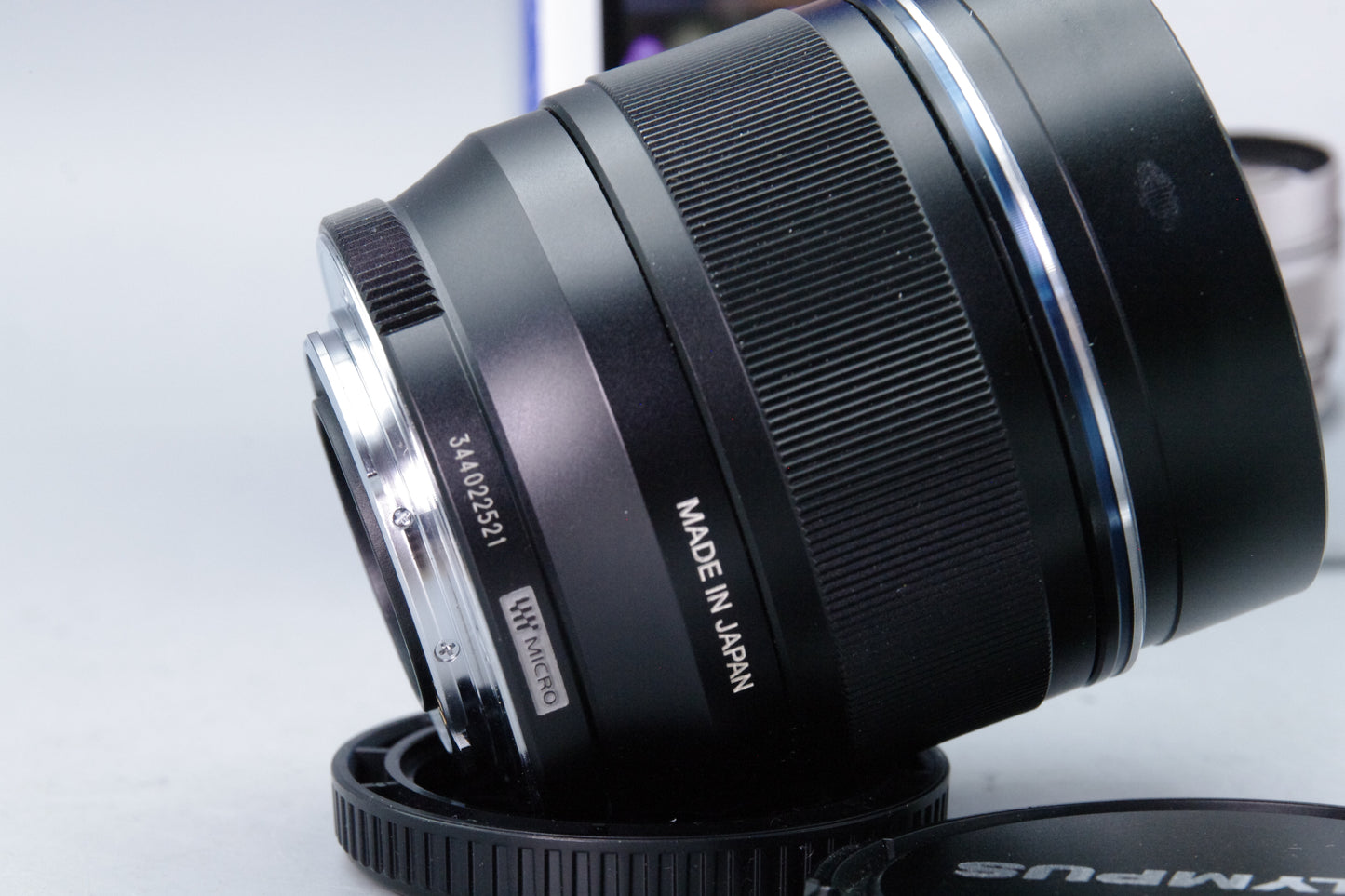 Olympus M.Zuiko Digital ED 75mm f/1.8 Lens – Black – Boxed – Near Mint