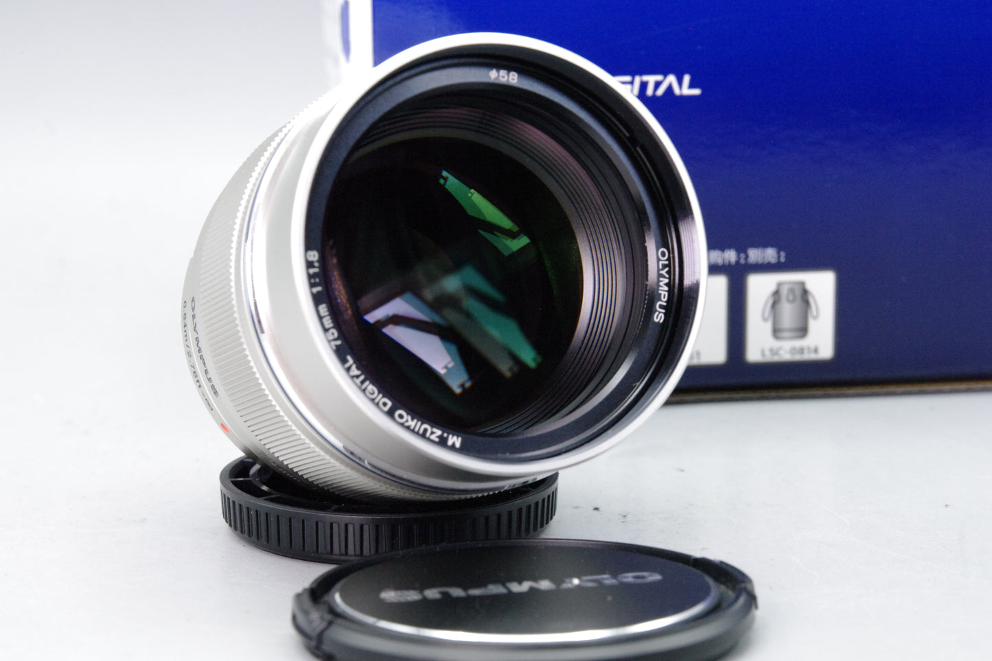 Olympus M.Zuiko Digital ED 75mm f/1.8 Lens – Silver – Boxed – Near Mint