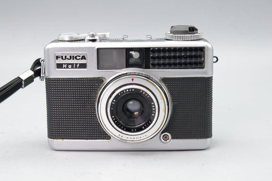 Fujica Half 35mm Half‑Frame Camera 2.8cm f/2.8 Lens – Meter Not Working