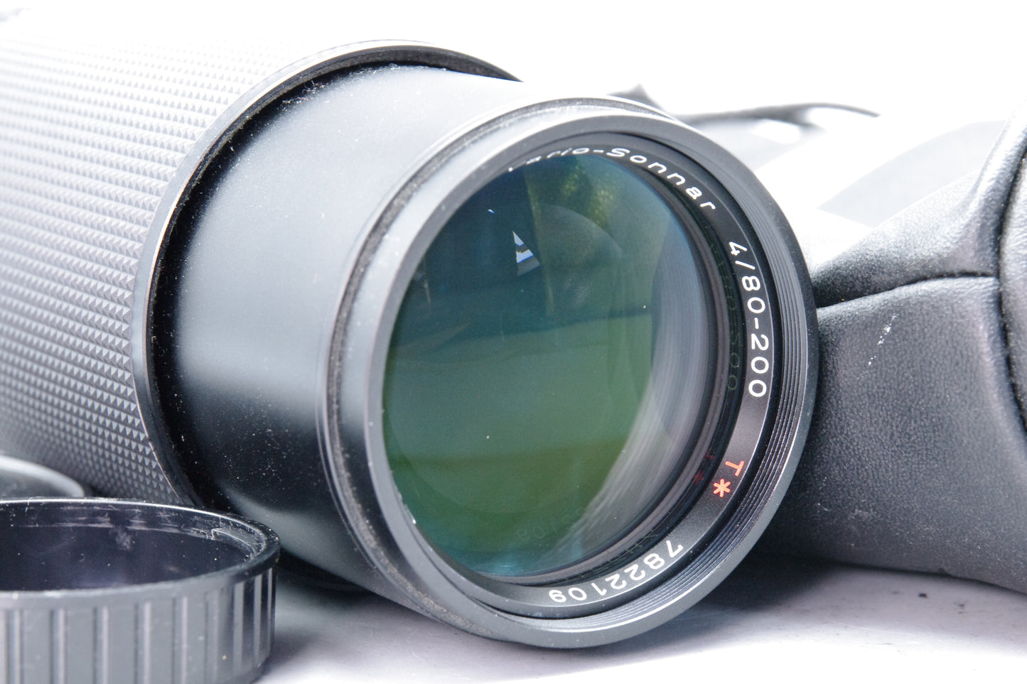 Carl Zeiss Vario‑Sonnar T* 80–200mm f/4 Lens – C/Y Mount – Excellent – Soft Case