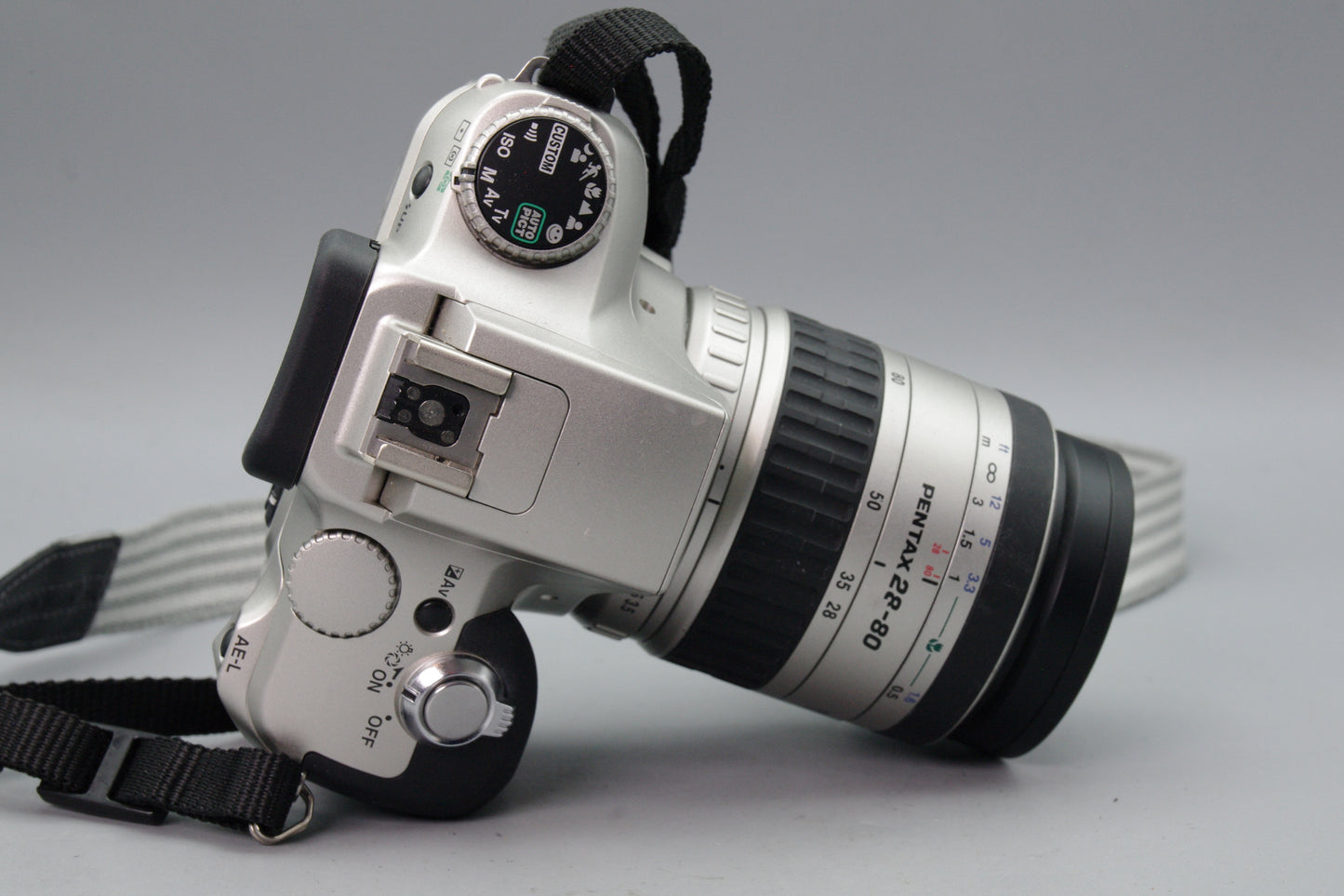 Pentax *ist 35mm SLR with Pentax‑FA 28‑80mm Lens – Tested – Excellent