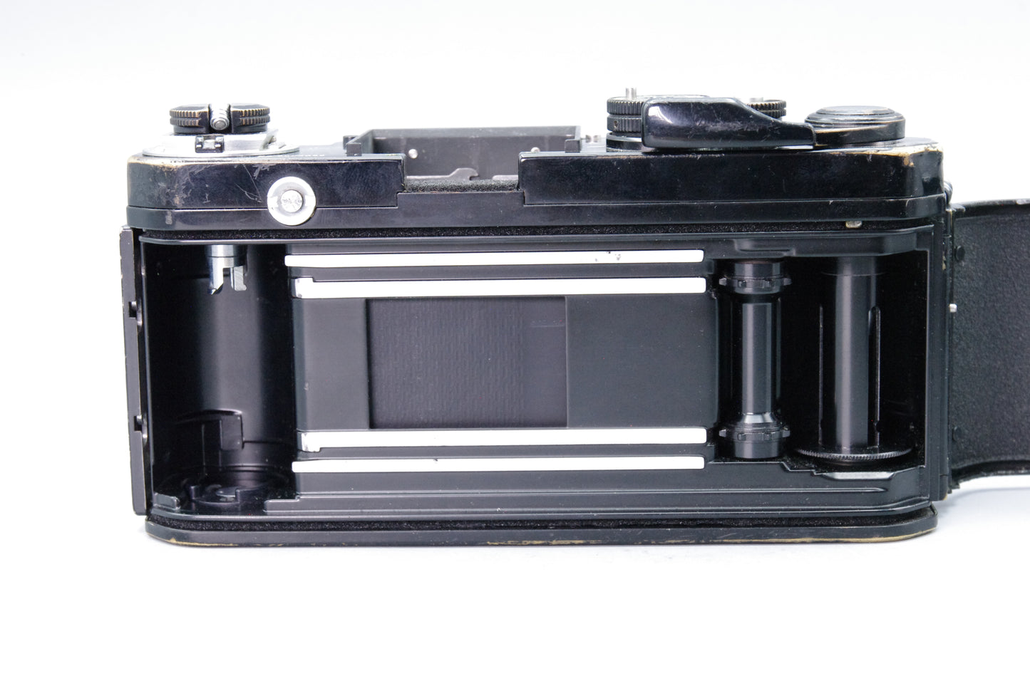 Nikon F2 35mm SLR Camera Body – No Viewfinder – Shutter Working