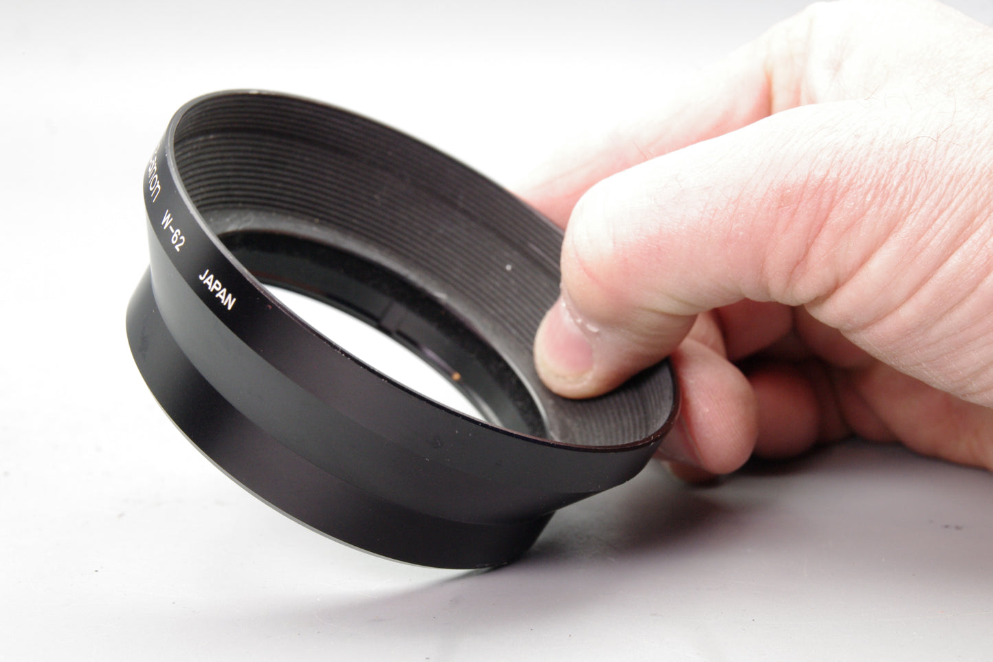 Canon W‑62 Lens Hood – Genuine Canon Wide‑Angle Hood – 62mm – Very Good