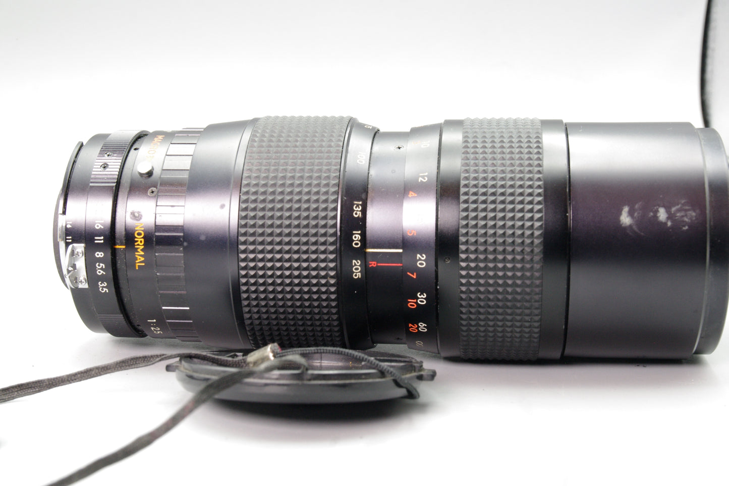 Ozeck 75–205mm f/3.5 Telephoto Zoom Lens – Nikon F Mount – Very Good