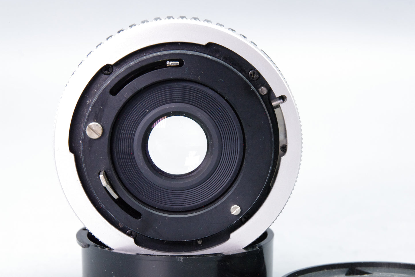 Miranda 28mm f/2.8 Wide Angle Lens – Canon FD Mount – VGC