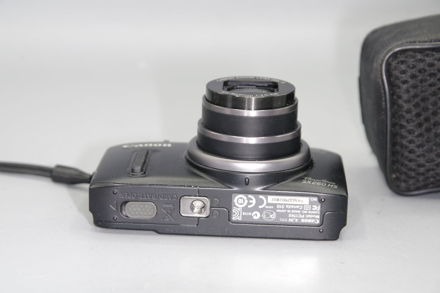 Canon Powershot SX260 HS 12.1MP 20X Digital Camera - Excellent