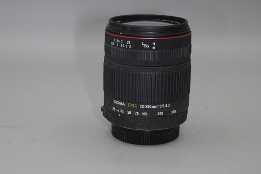 Sigma AF 28-300mm F/3.5-6.3 DG Lens - Sigma AF (SAF) Mount - Excellent