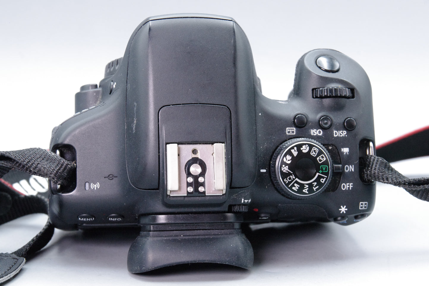 Canon EOS 750D 24MP DSLR Camera – Excellent Condition