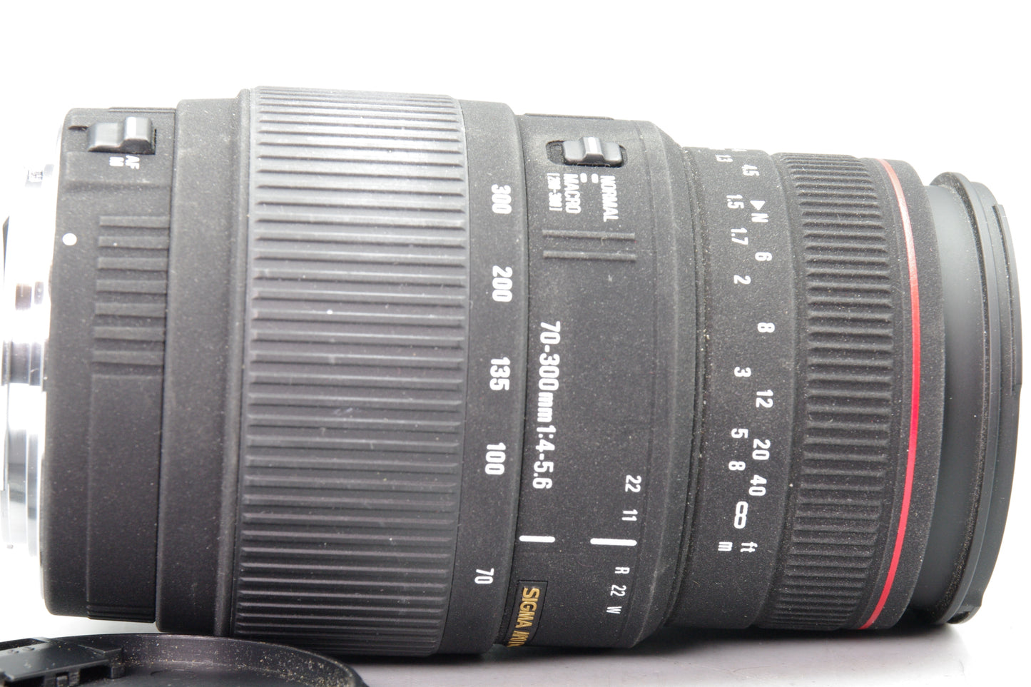 Sigma 70–300mm f/4–5.6 DG APO AF Lens – Sony A Mount – Caps Included VGC