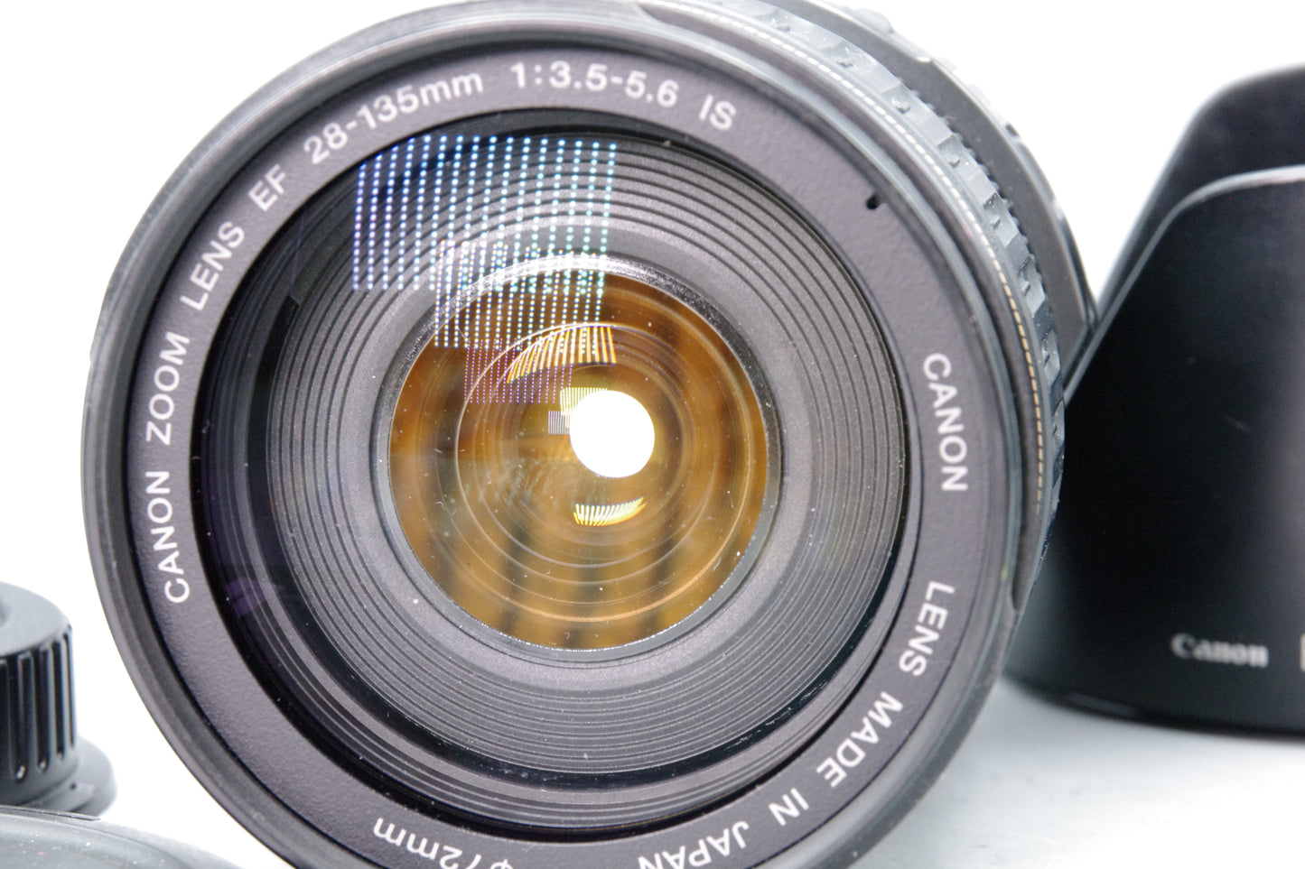 Canon EF 28-135mm F/3.5-5.6 IS