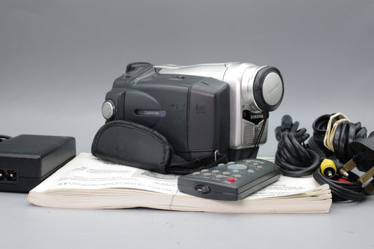 Samsung VP‑D10 MiniDV Camcorder – Tested – Fully Working – Very Good Condition