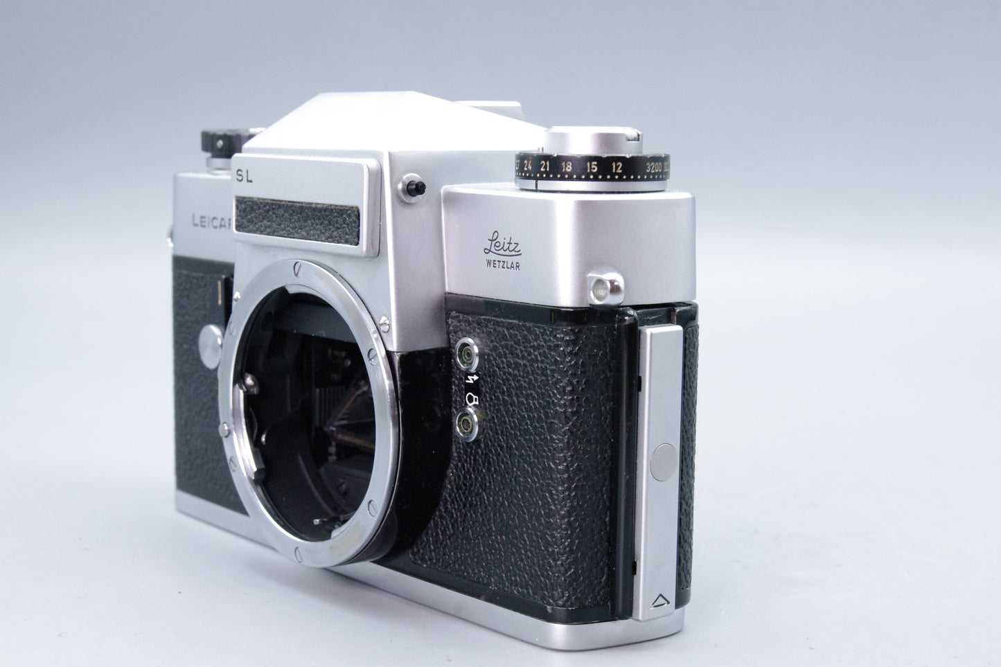 Leicaflex SL 35mm SLR Camera – 1971, Leica R Mount, No meter