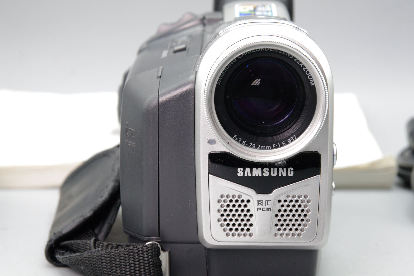 Samsung VP‑D10 MiniDV Camcorder – Tested – Fully Working – Very Good Condition