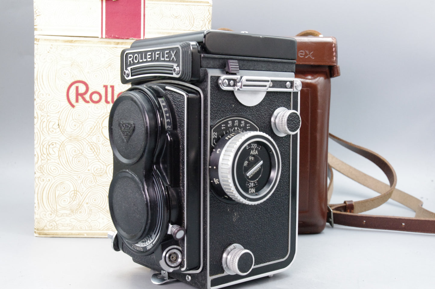 Rolleiflex 3.5 T TLR with 7.5cm f/3.5 Tessar – Boxed – Fantastic Condition