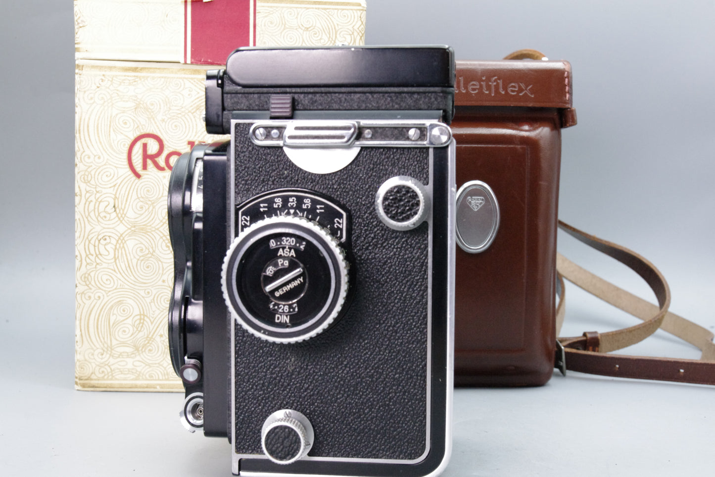 Rolleiflex 3.5 T TLR with 7.5cm f/3.5 Tessar – Boxed – Fantastic Condition