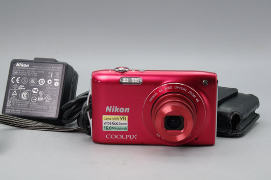 Nikon Coolpix S3300 Red Digital Camera – Tested – Case & USB Charger – VGC