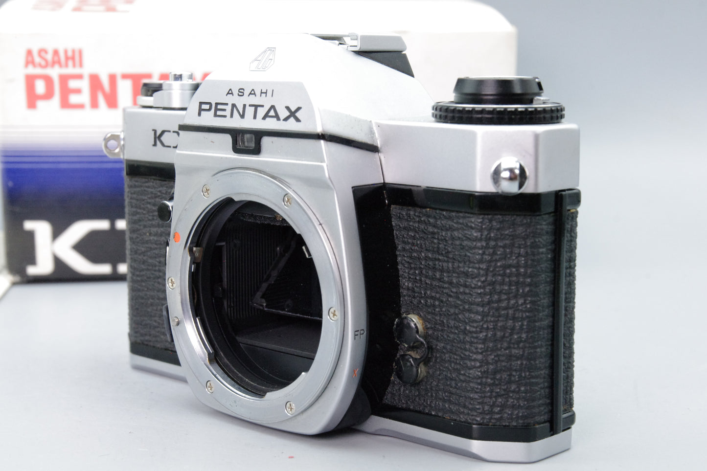 Pentax KX 35mm SLR Camera – Original Box & Paperwork – Excellent Condition