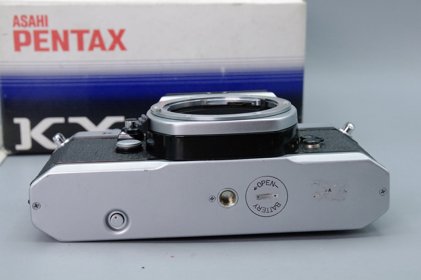 Pentax KX 35mm SLR Camera – Original Box & Paperwork – Excellent Condition