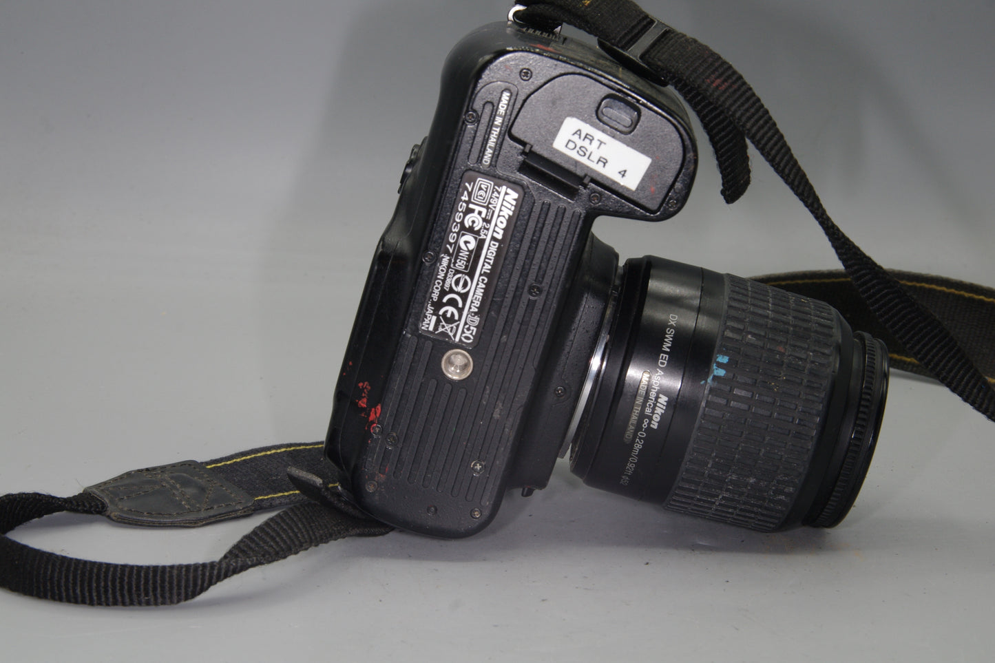 Nikon D50 DSLR 6.1MP + 18-55mm Lens – Tatty Body, Loose Mount – but working