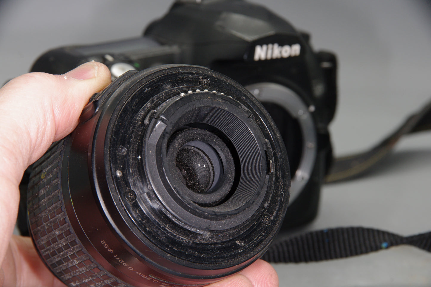 Nikon D50 DSLR 6.1MP + 18-55mm Lens – Tatty Body, Loose Mount – but working