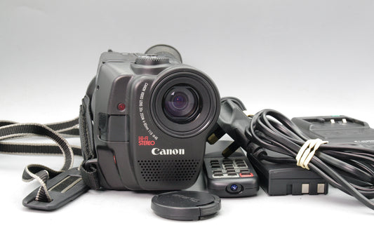 Canon UC900 Video Camcorder – Tested – Charger, Remote, Battery & Mains – VGC