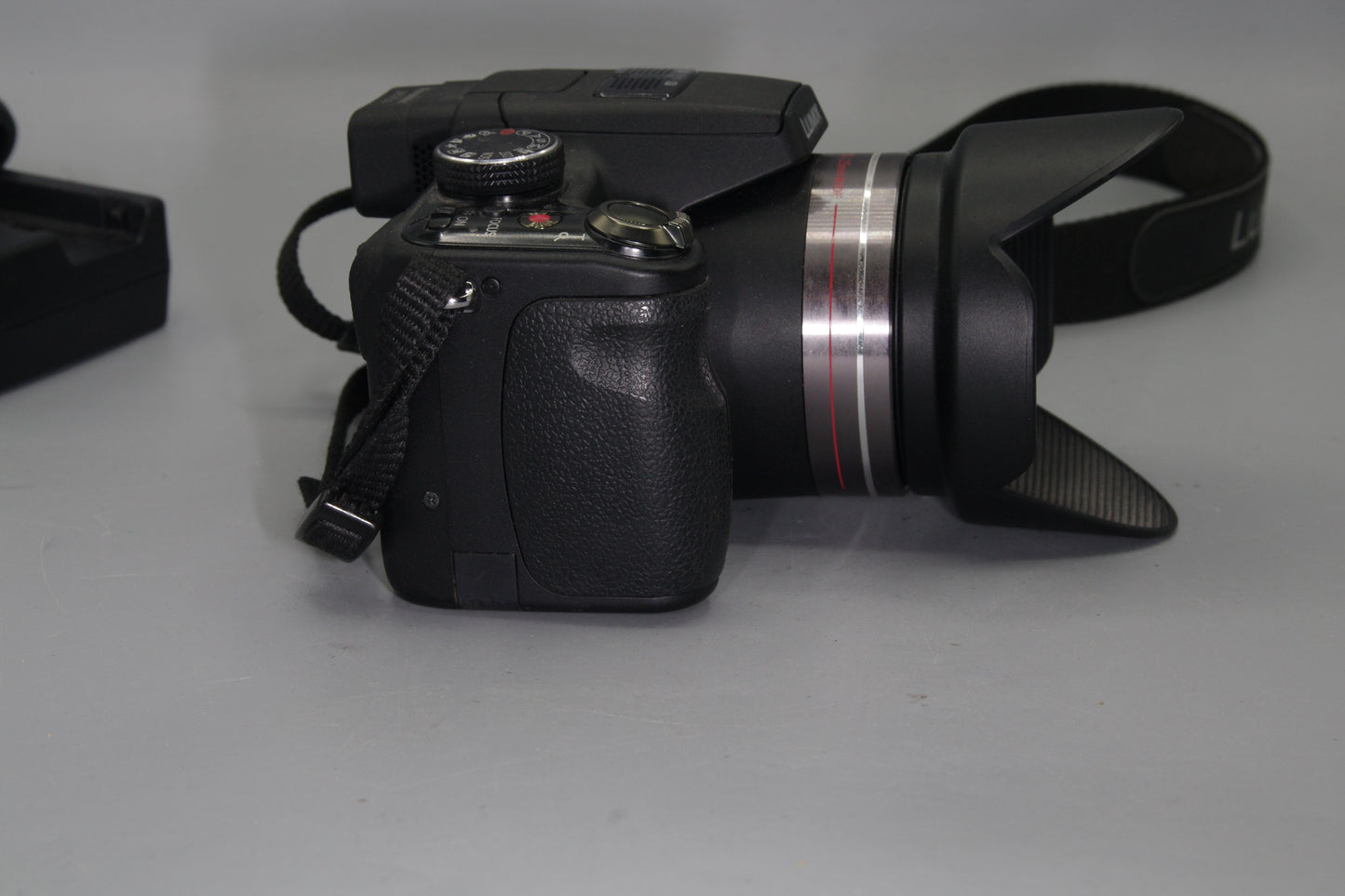 Lumix FZ45 14MP 24X Zoom Digital Bridge Camera - Excellent