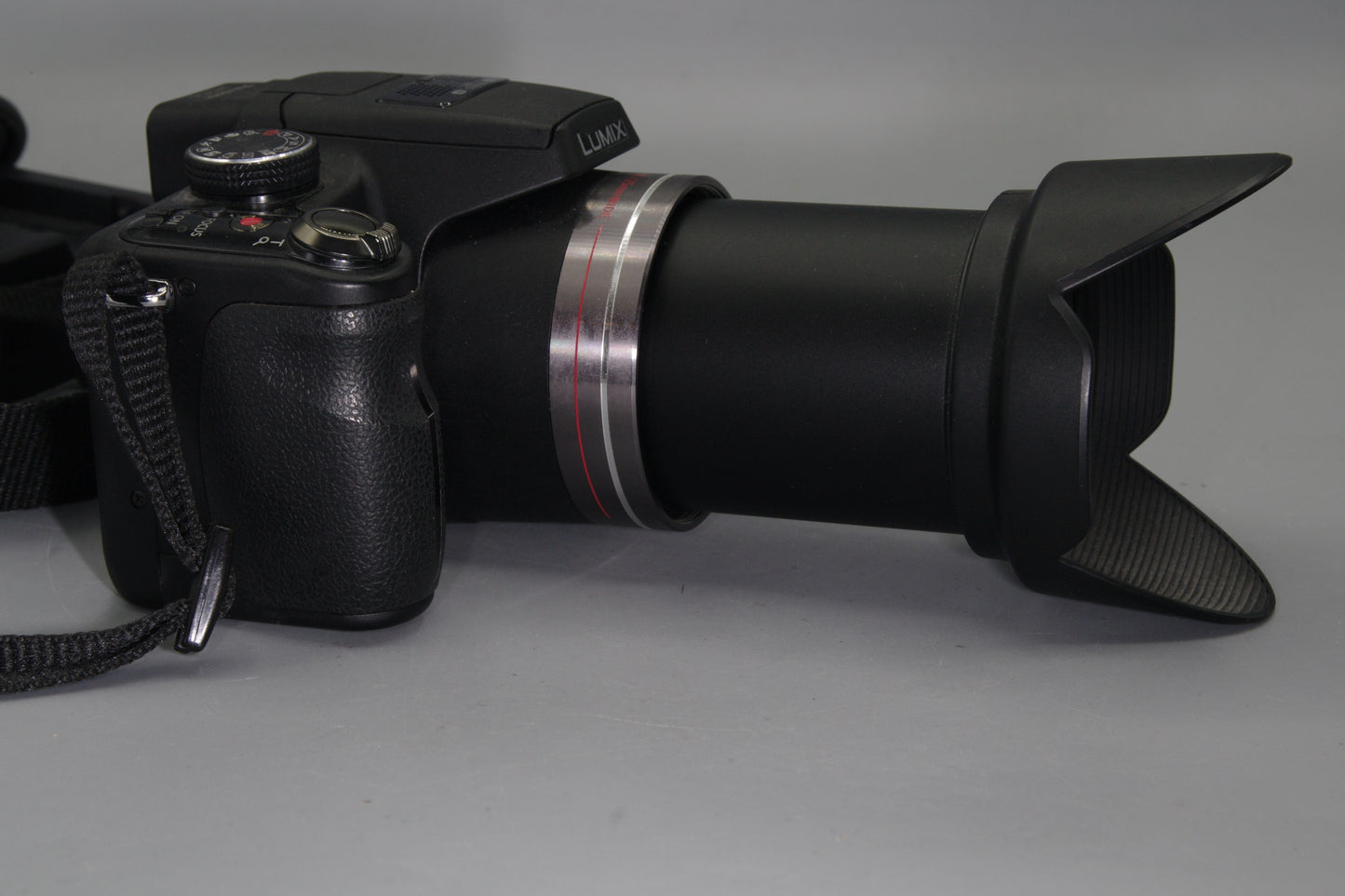 Lumix FZ45 14MP 24X Zoom Digital Bridge Camera - Excellent