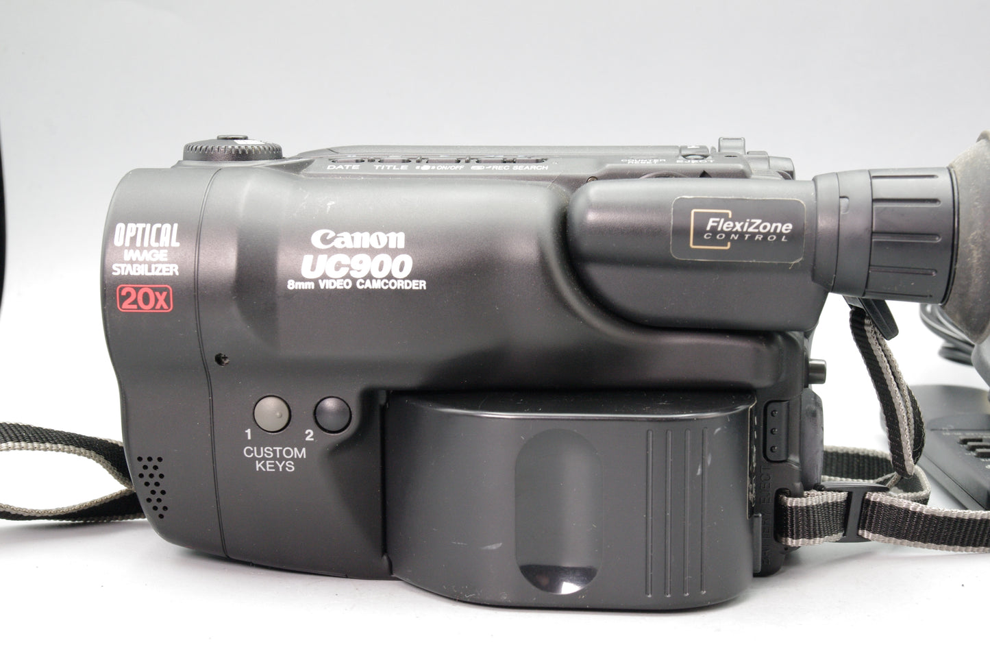 Canon UC900 Video Camcorder – Tested – Charger, Remote, Battery & Mains – VGC