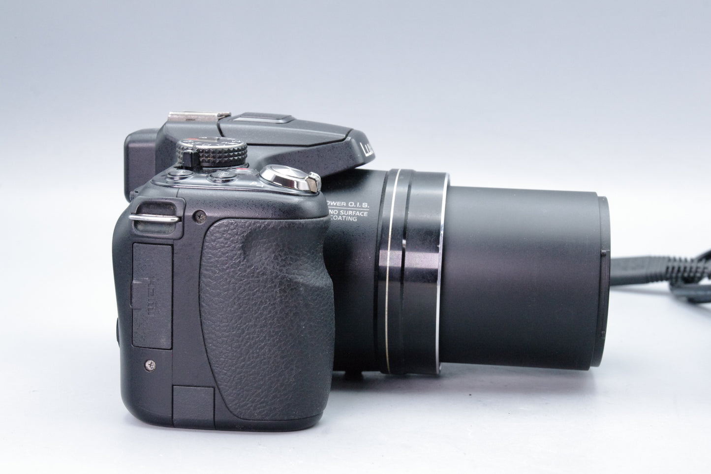 Panasonic Lumix DMC‑FZ200 12MP Bridge Camera  – Excellent Condition