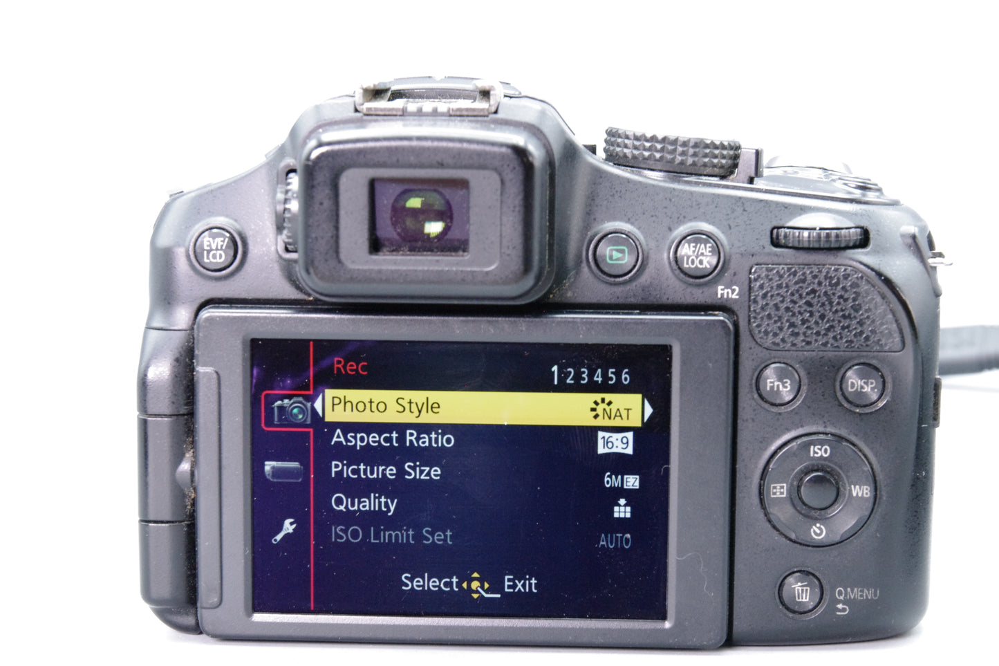 Panasonic Lumix DMC‑FZ200 12MP Bridge Camera  – Excellent Condition