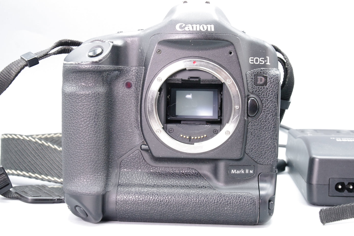 Canon EOS‑1D Mark II N DSLR Camera – Tested & Working – With Charger