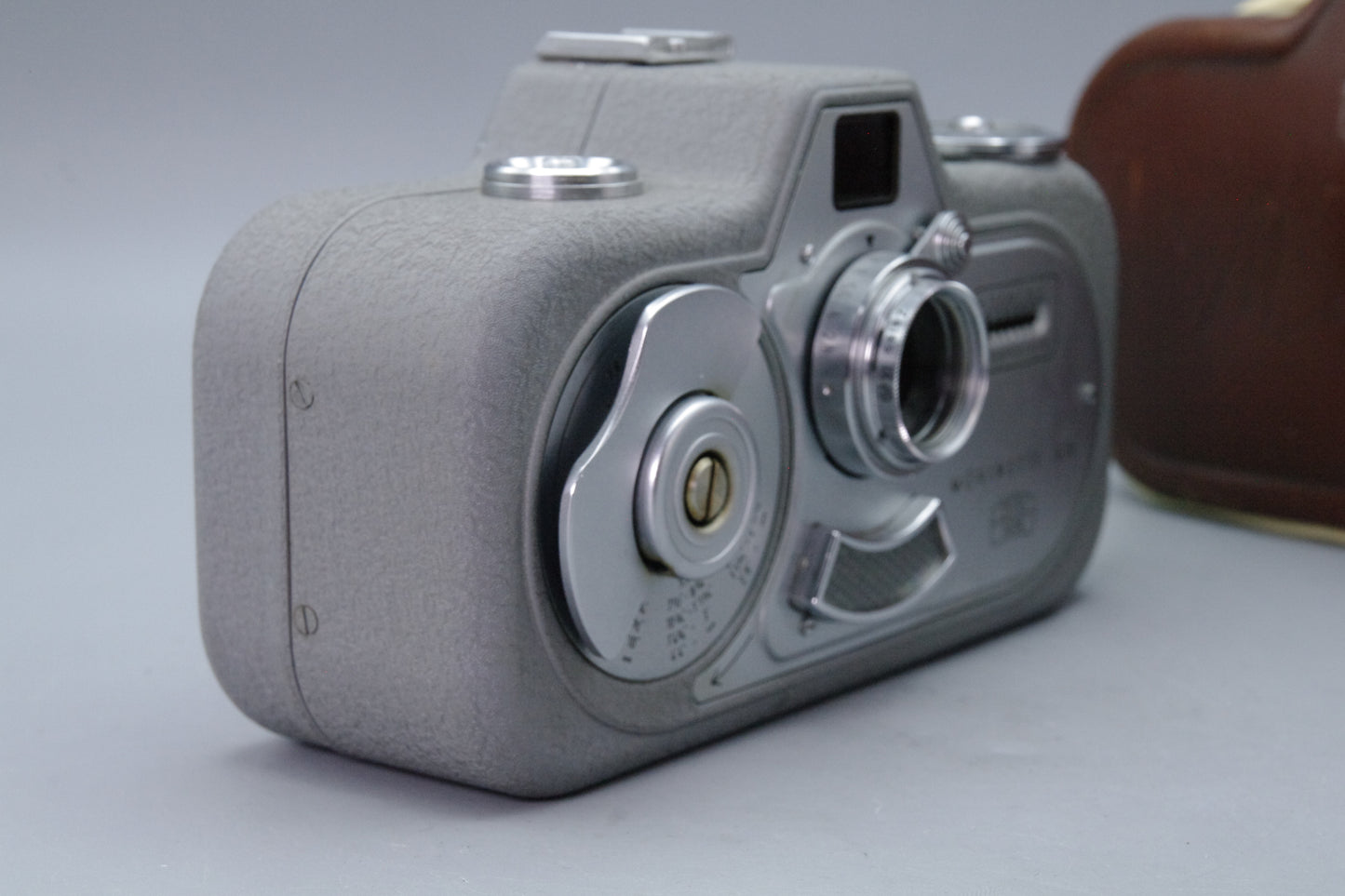 Zeiss Ikon Movinette 8B Clockwork 8mm Cine Camera with Case – Meter Fault