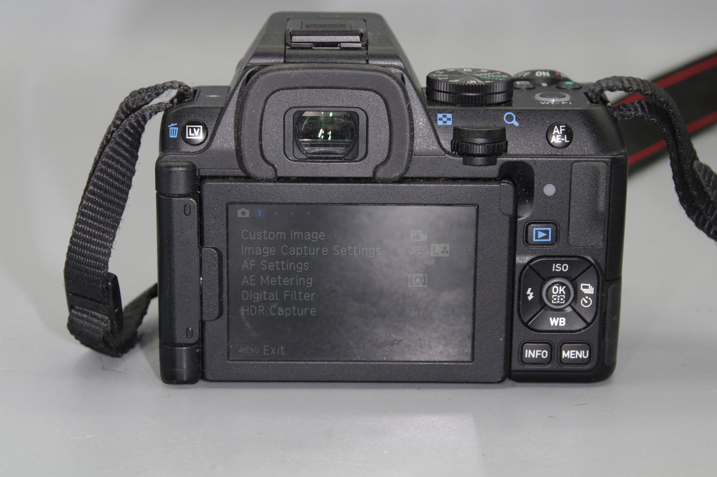 Pentax K-s2 20.1MP DSLR - Excellent, Low Shutter Count 1231