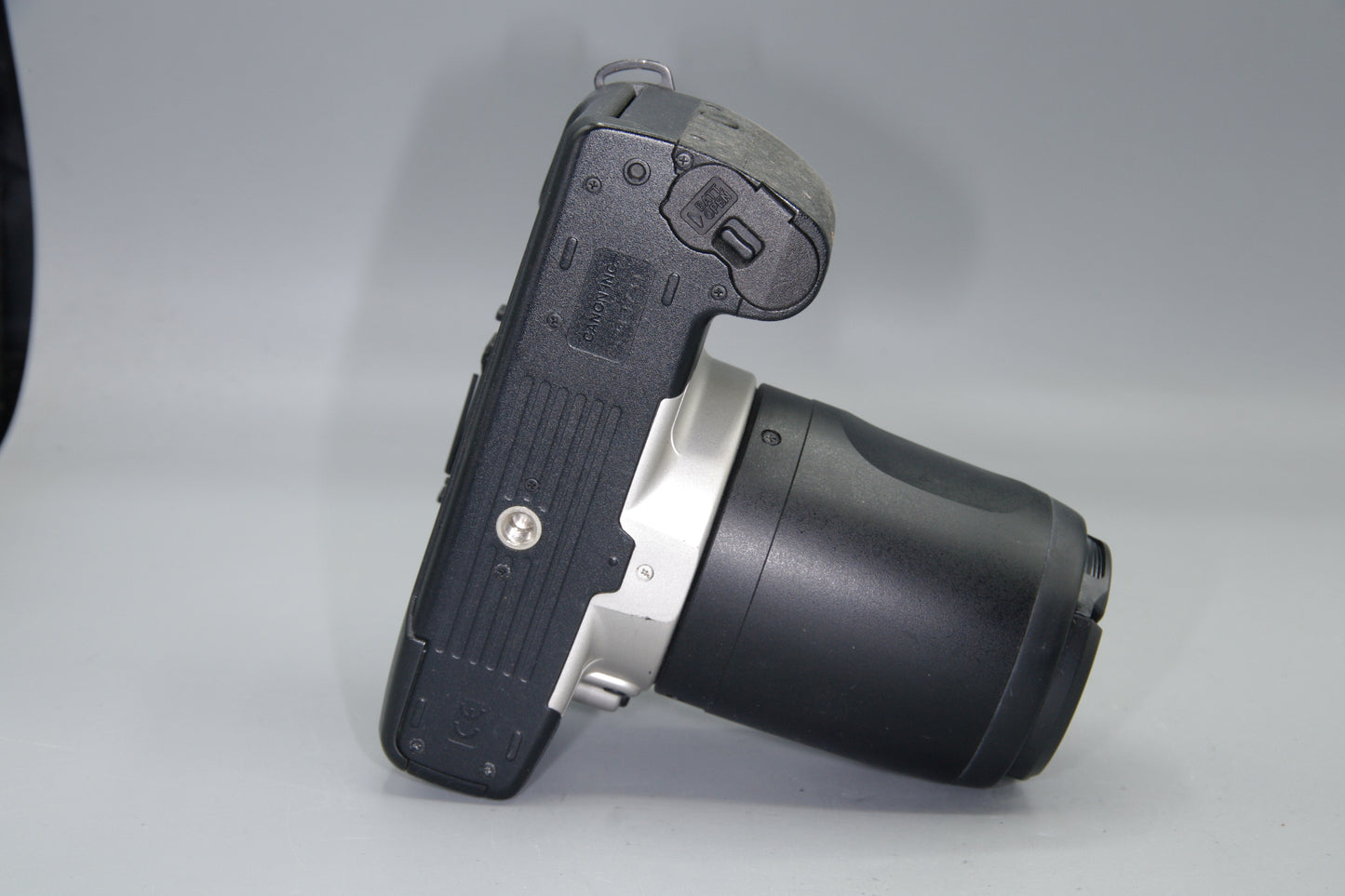 Canon EOS 300 35mm SLR – EF 35-80mm Power Zoom Lens Tested VGC