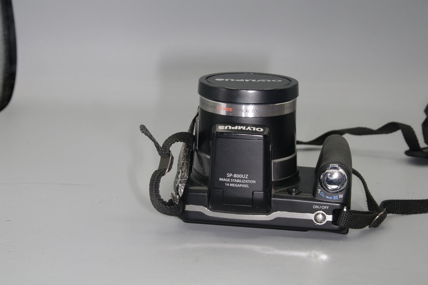Olympus SP-800UZ 14MP 30X Zoom Digital  Bridge Camera