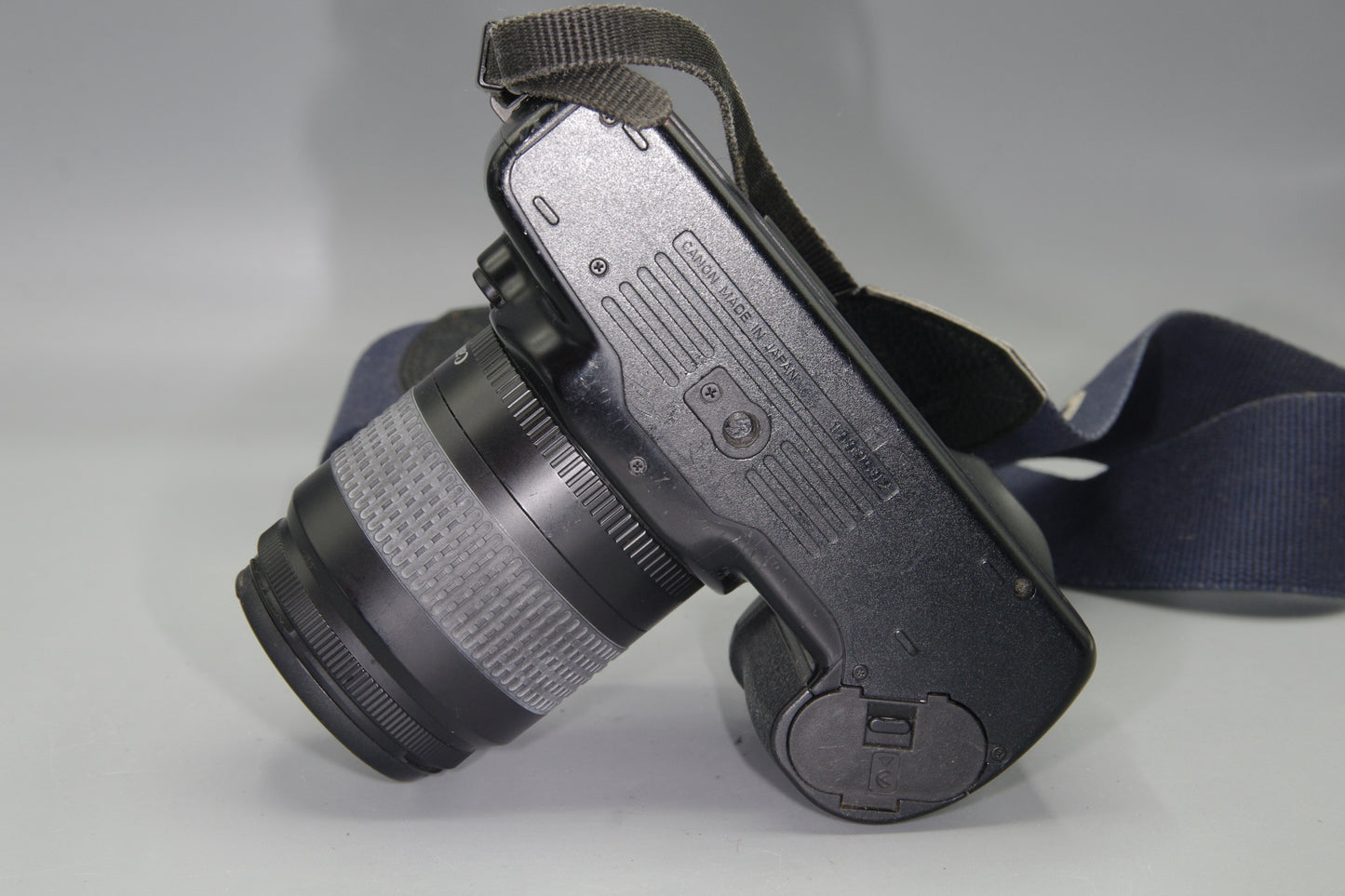 Canon EOS 1000F 35mm SLR Camera + EF 35-80mm III Zoom Lens Tested