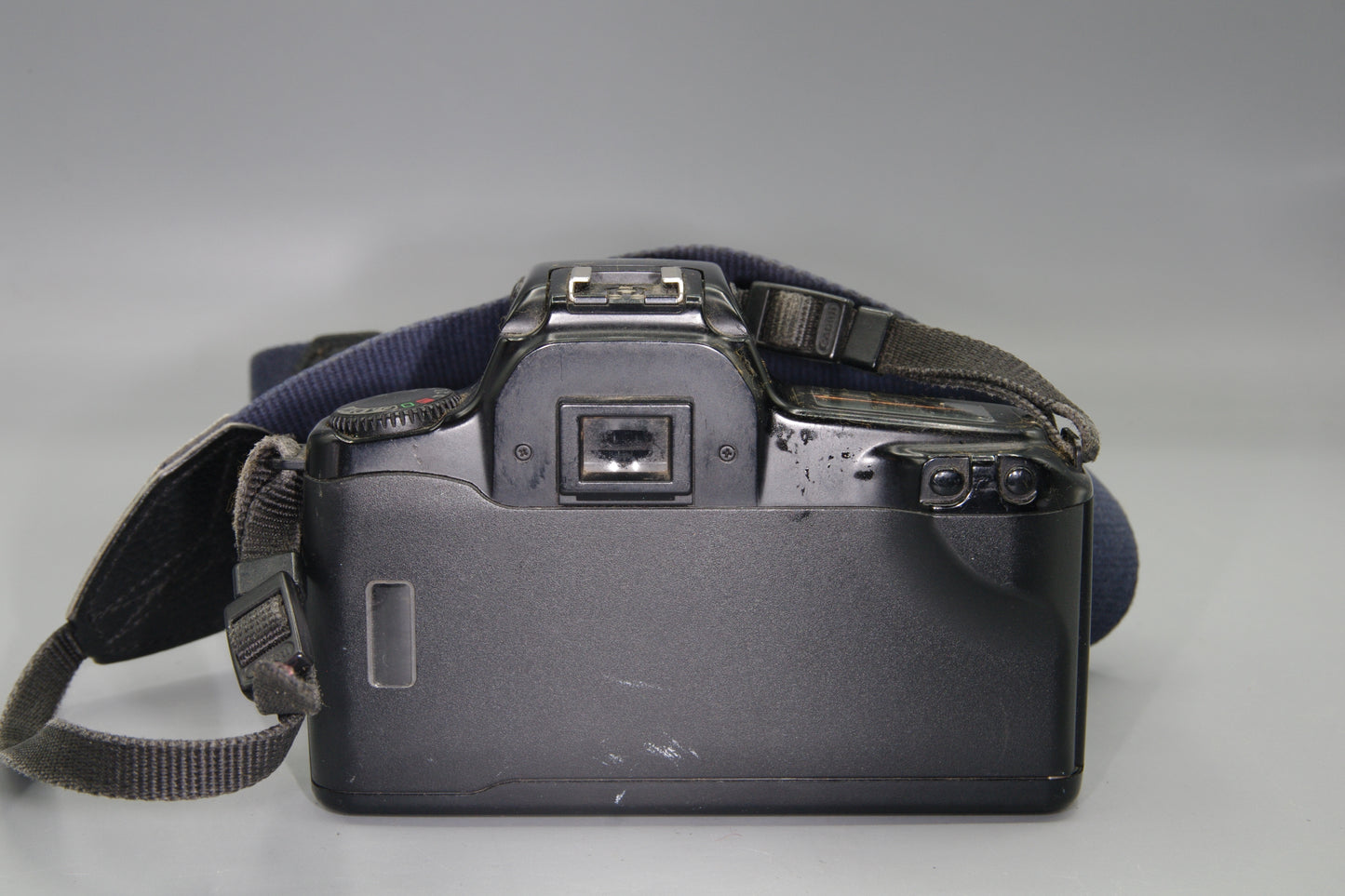 Canon EOS 1000F 35mm SLR Camera + EF 35-80mm III Zoom Lens Tested