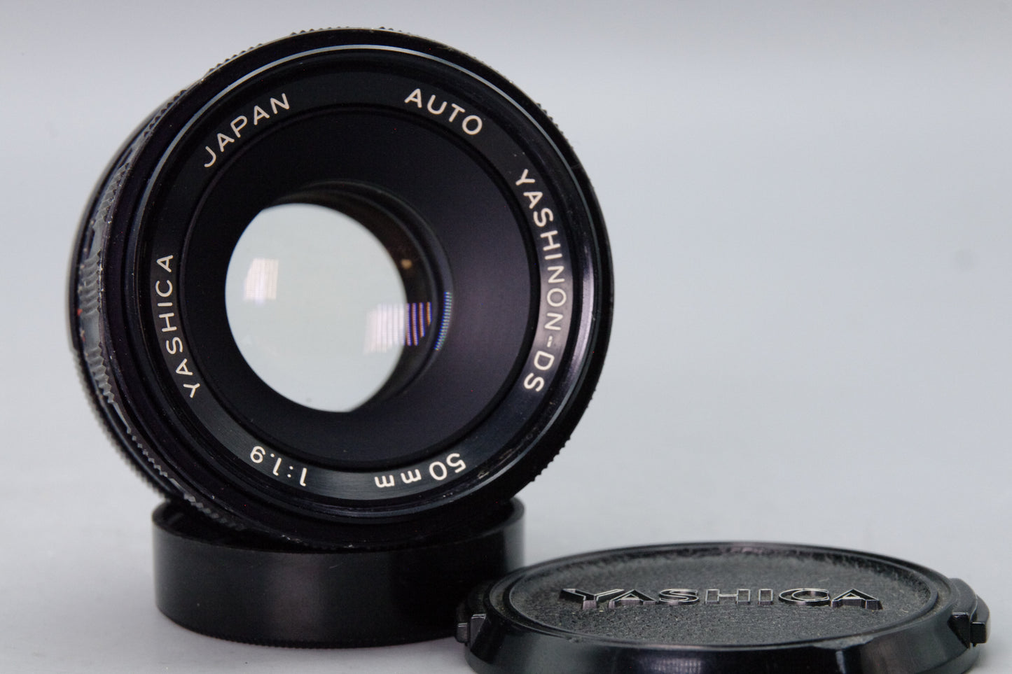 Yashica Auto Yashinon-DS 50mm F/1.9 M42 Lens – Vintage Prime – Excellent