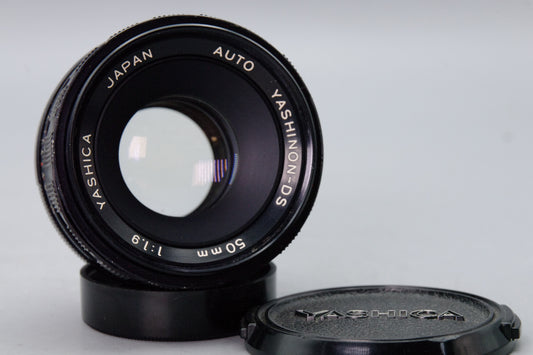 Yashica Auto Yashinon-DS 50mm F/1.9 M42 Lens – Vintage Prime – Excellent