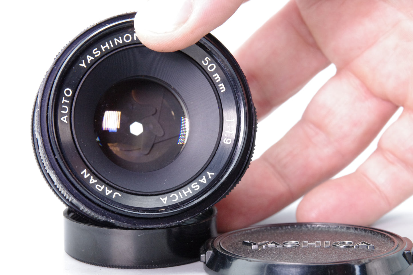 Yashica Auto Yashinon-DS 50mm F/1.9 M42 Lens – Vintage Prime – Excellent